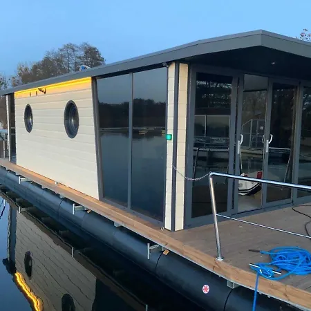 Hausboot La Mesa リヘン