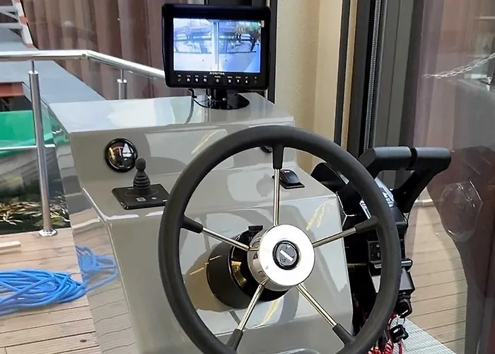 Hausboot La Mesa لوشن